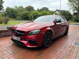 Mercedes-Benz E 63 S T 4M+PERFORMANCE-SITZE+MB100 GARANTIE