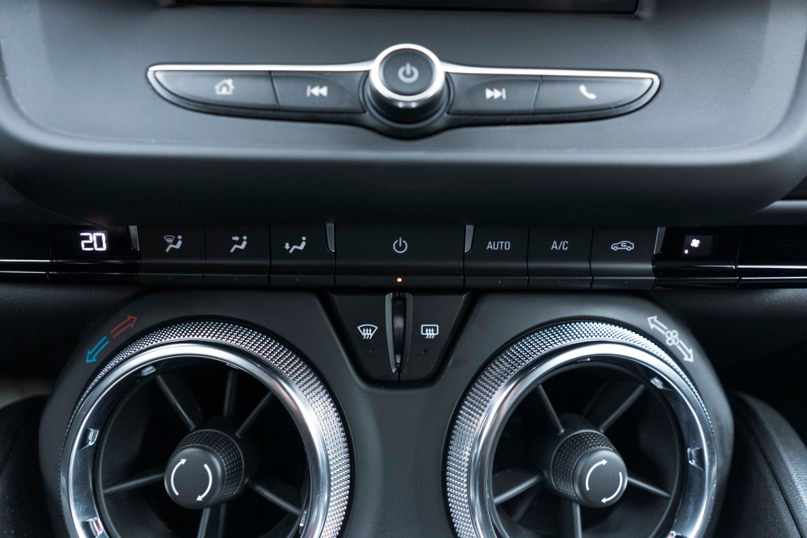 Fahrzeugabbildung Chevrolet Camaro LT 3,6L V6 KAM CARPLAY LEDER SHZ TEMPOMAT