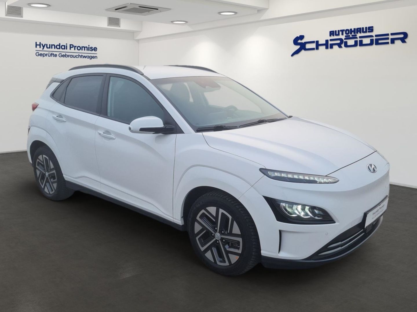 Fahrzeugabbildung Hyundai KONA Elektro 2WD MY23 (100kW) ADVANTAGE-Paket