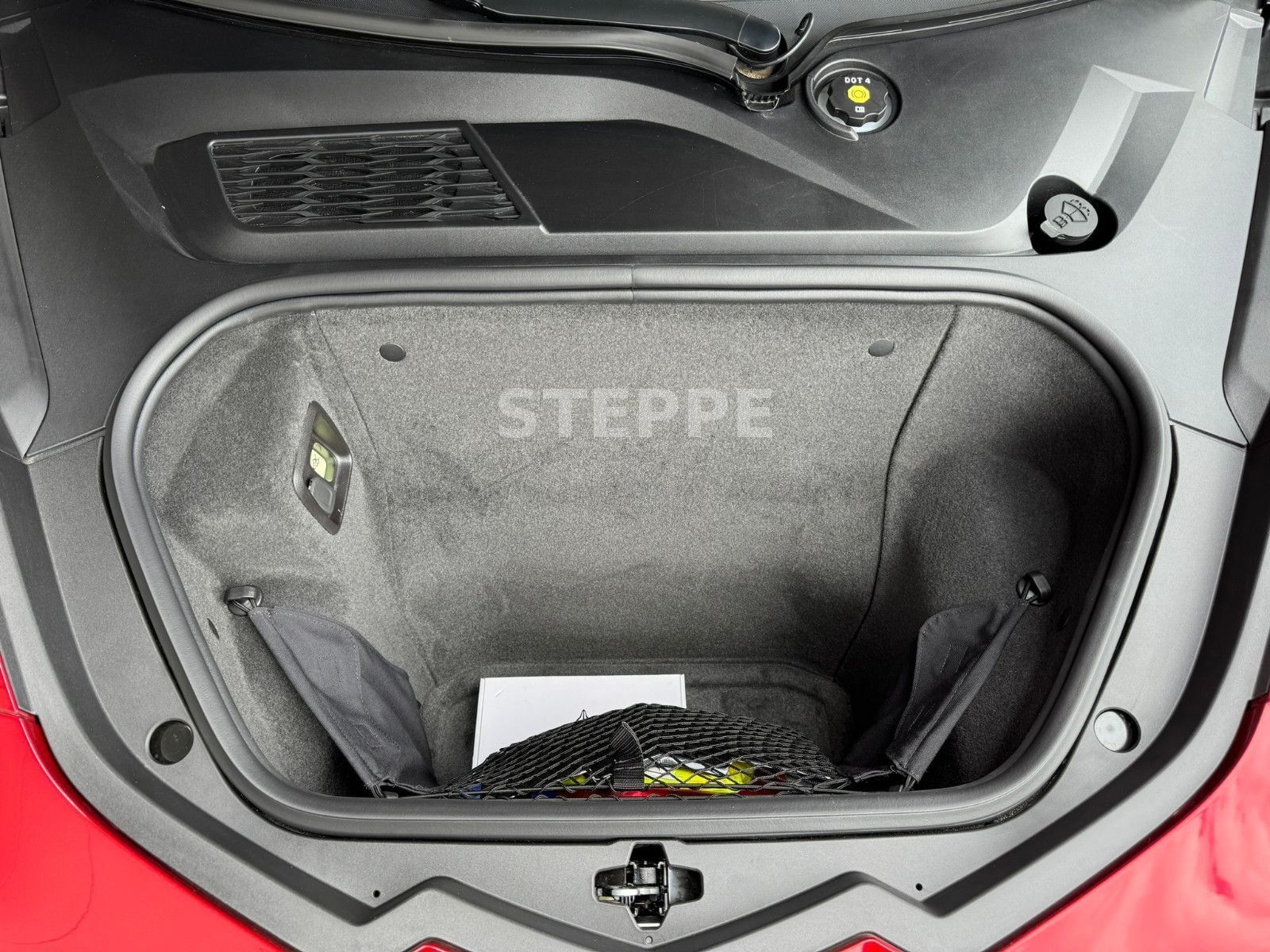 Corvette C8 Stingray Coupe 6,2 V8 3LT Europamodell STEPPE