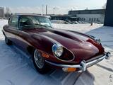 Jaguar E-Type 4.2 Coupe manual  - Jaguar E-Type: 2.2