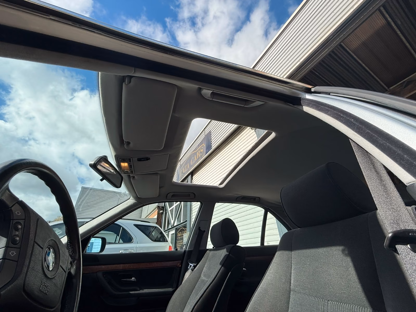 BMW 728i - 193 CV - BVA - ENTRETIEN COMPLET