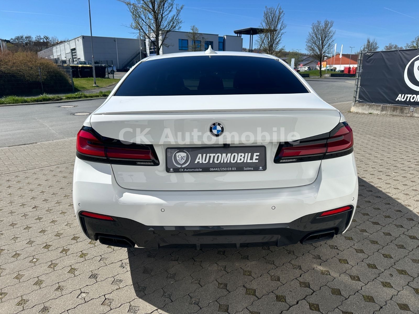 Fahrzeugabbildung BMW M550i xDrive Lim./Shadow-Line/Navi/Leder/LED/Kam