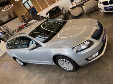 MYAUTOCENTER – Gebraucht- und Jahreswagen mit Werkstattservice in Pfaffenhofen Skoda Octavia Combi Ambition *2. Hand*Klima*PDC*Radio*