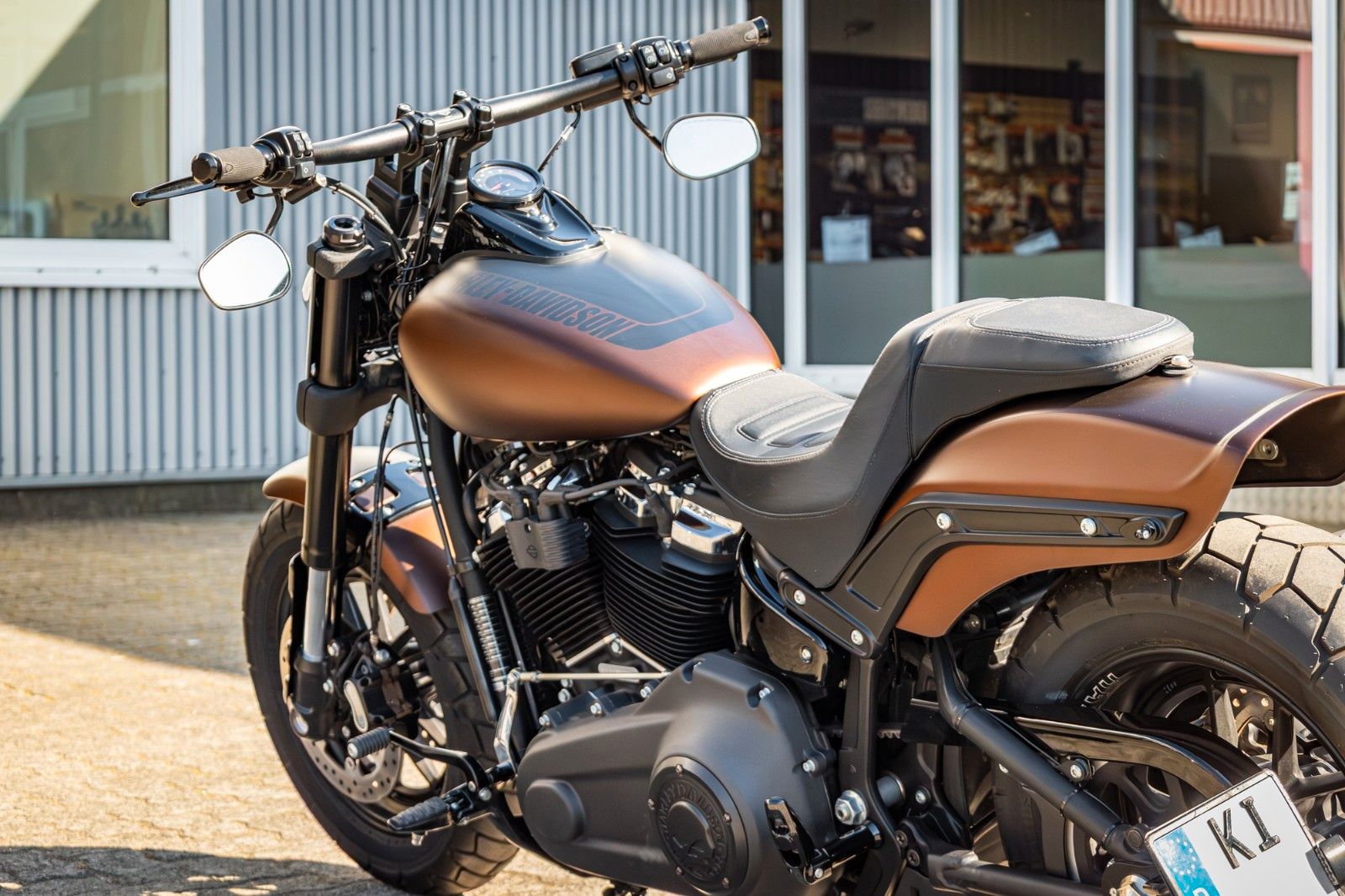 Fahrzeugabbildung Harley-Davidson FXFBS FAT BOB 114 CUI SOFTAIL - Penzl -