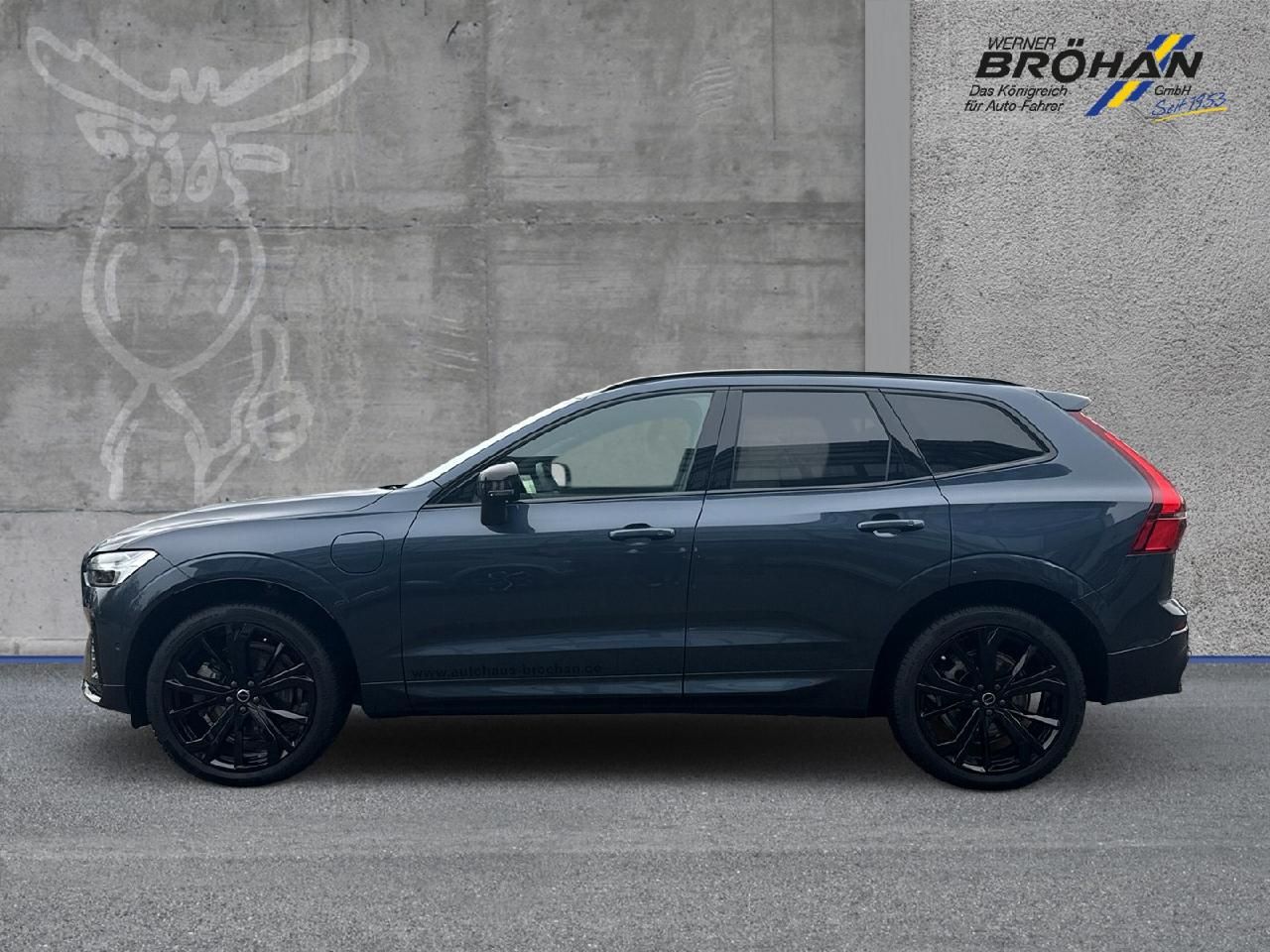 Fahrzeugabbildung Volvo XC60 T6 AWD Ultra Black Edition Plug-In Hybrid