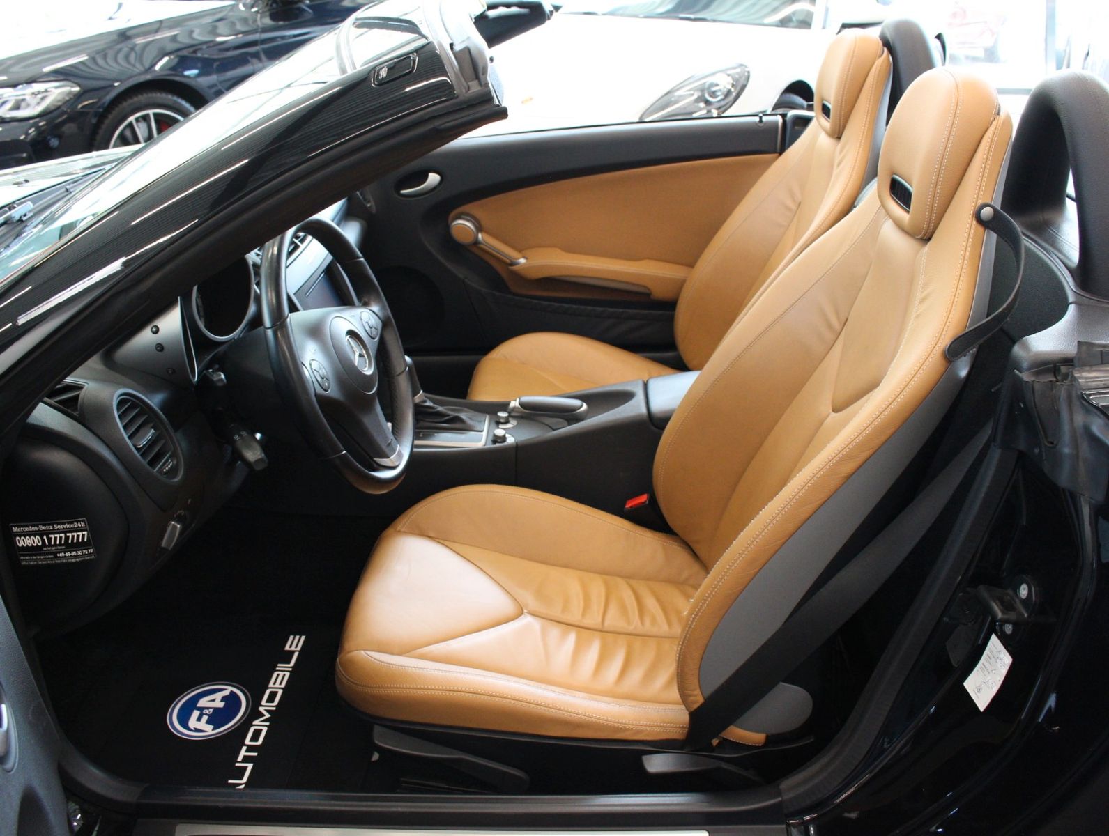 Fahrzeugabbildung Mercedes-Benz SLK 200 *2.Hand*Navi*Parktronic*Sitzheizung