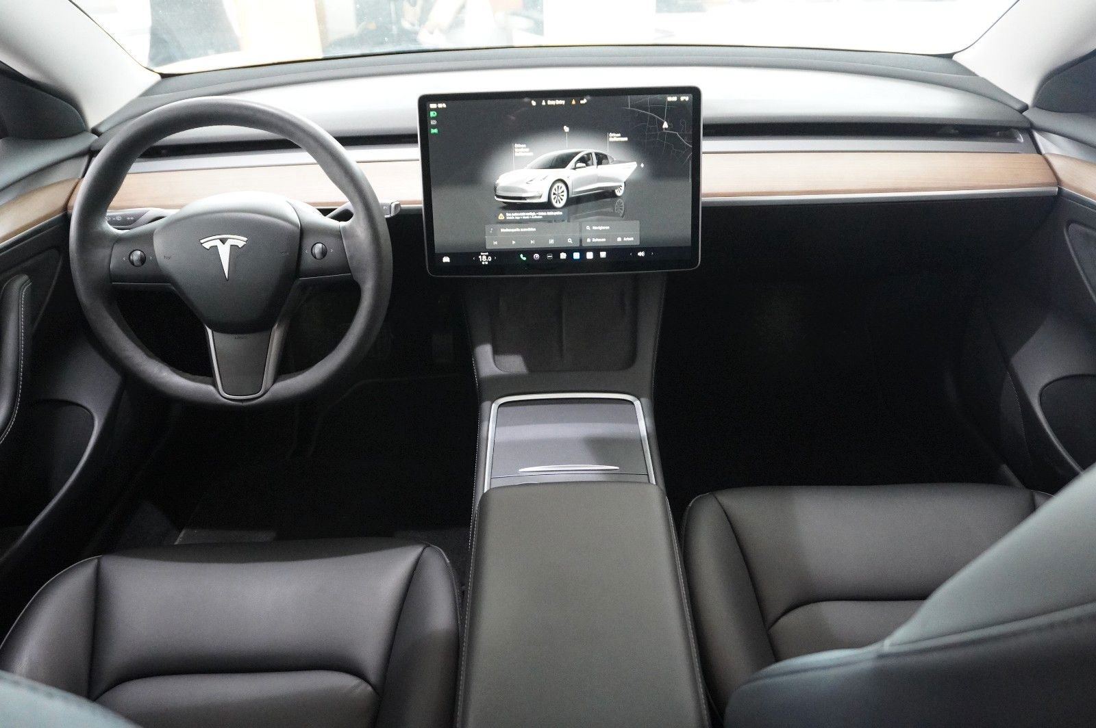 Fahrzeugabbildung Tesla Model 3 LONGRANGE DUAL-MOTOR NAVI/KAMERA/DAB/AMD