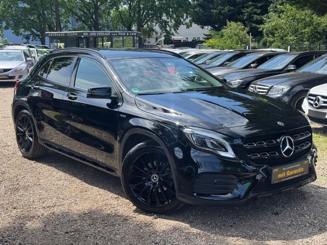 MERCEDES-BENZ GLA 180 AMG Black Edition 1.Hand*64TKM*Automatik