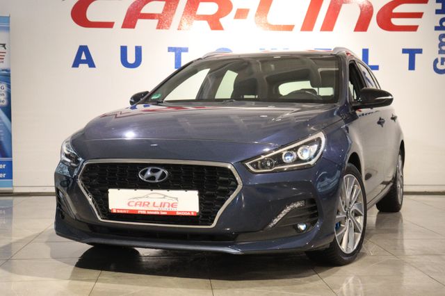 Hyundai i30 cw Passion + *Automatik*Navi*RFK*LED*