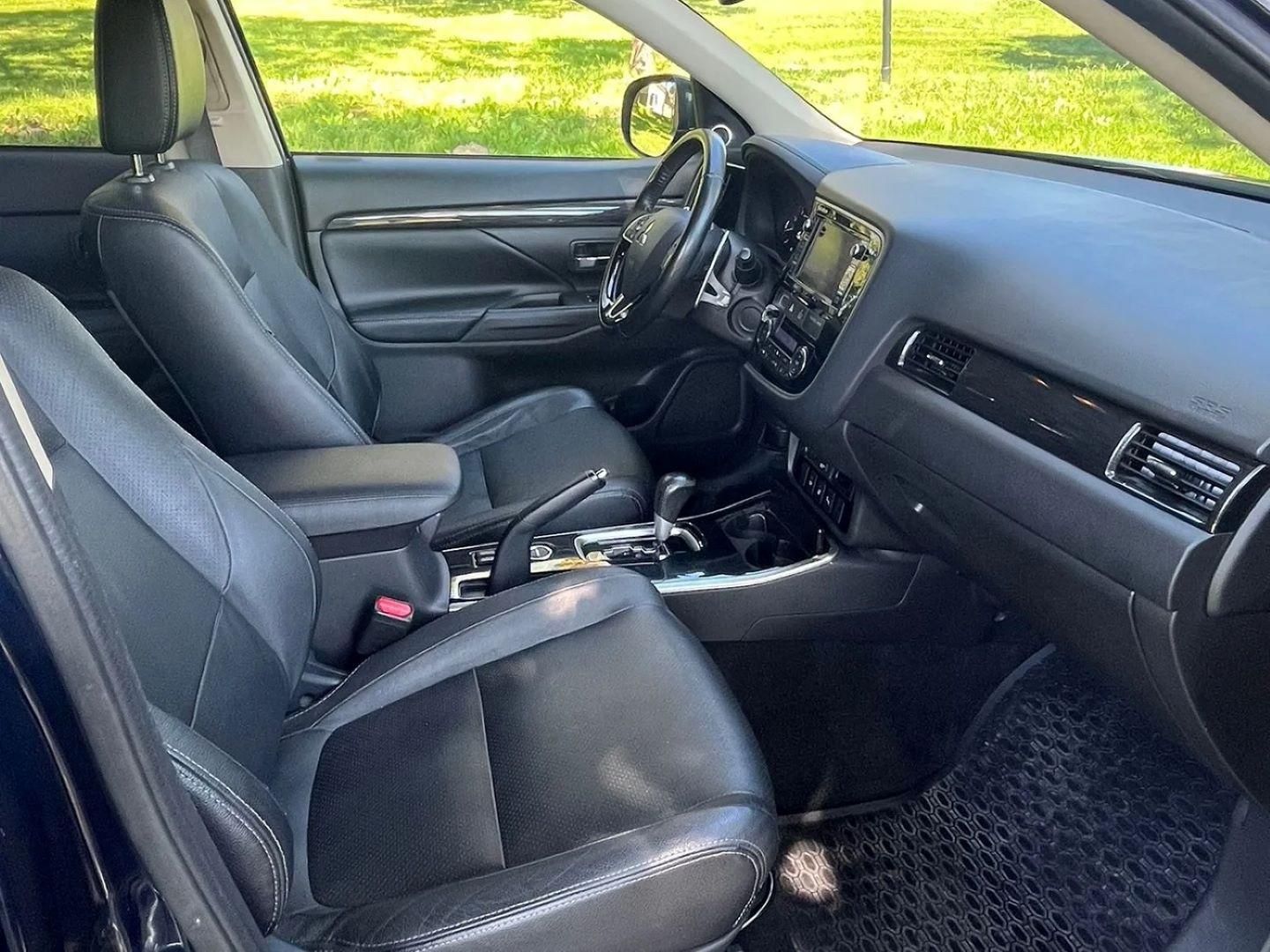 Mitsubishi Outlander 2.0 MIVEC 150 PS ClearTec 4WD CVT Top