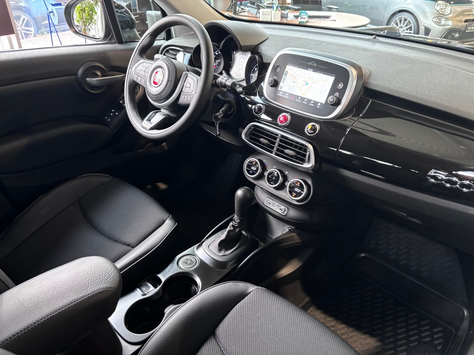 Fahrzeugabbildung Fiat 500X Cross 1.3 FireFly Turbo NAVI ALU