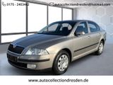 Skoda Octavia Ambiente 1,6 Ltr.-75 kW - Skoda Octavia mit Benzin-Antrieb: Limousine, 1.6