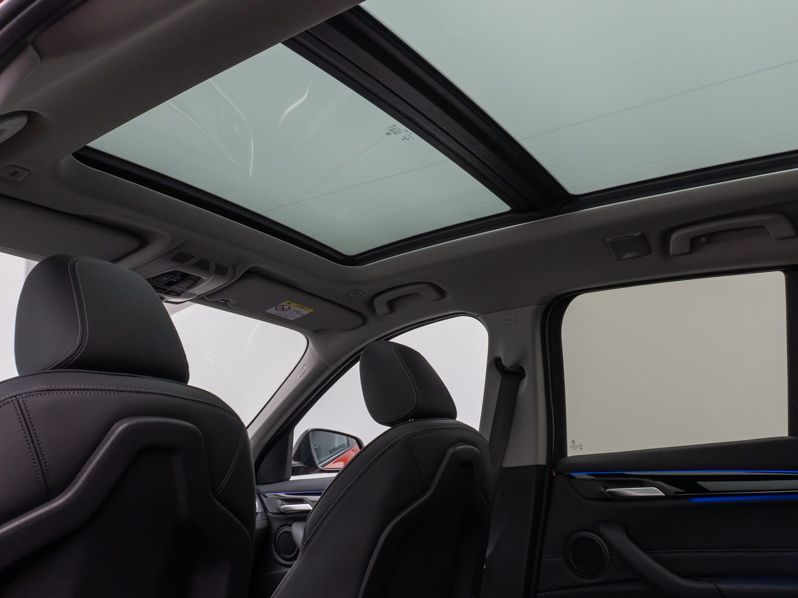 Fahrzeugabbildung BMW X1 xD20d Sport Line Panorama Kamera HUD DAB AHK