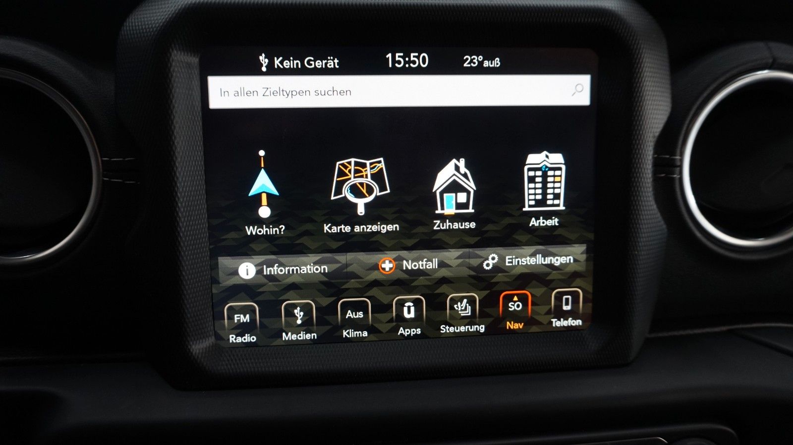 Fahrzeugabbildung Jeep Wrangler Unlimited Sahara TÜV neu Cabrio
