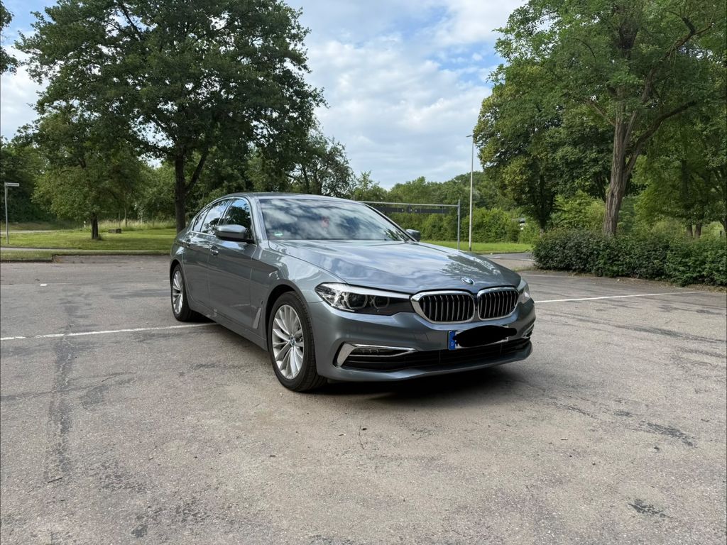Image of BMW 530