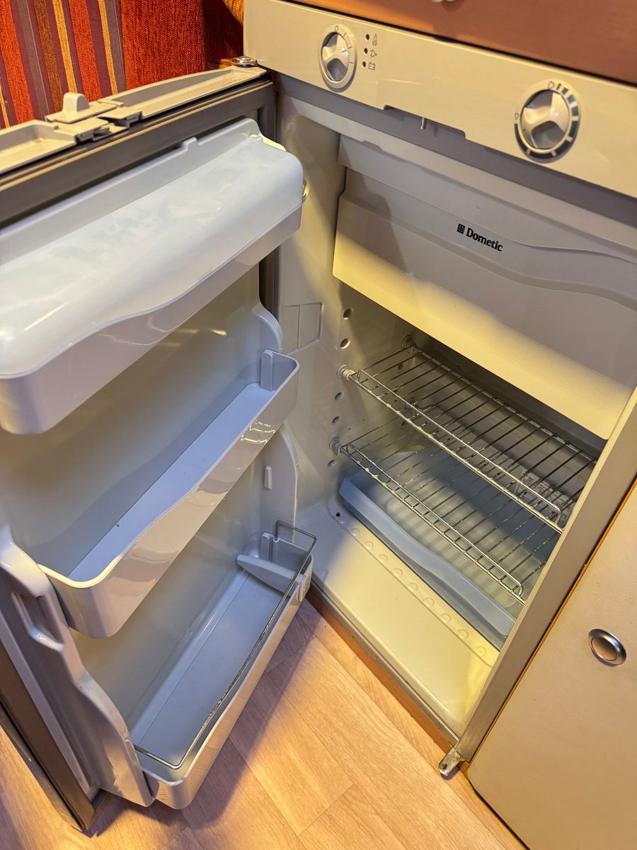 Fahrzeugabbildung Chausson Flash 02 Ford Transit 2.2 KAMERA STANDHEIZUNG TV