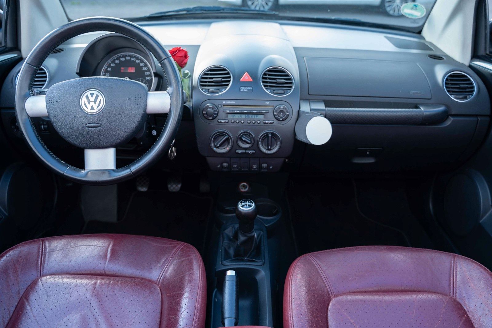 Fahrzeugabbildung Volkswagen NEW BEETLE CABRIO 1.9 TDI LEDER TEMPOMAT 2.HD.