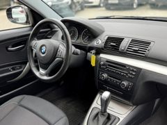 Fahrzeugabbildung 125 3.0 Coupe Automatik TÜV:02/2028