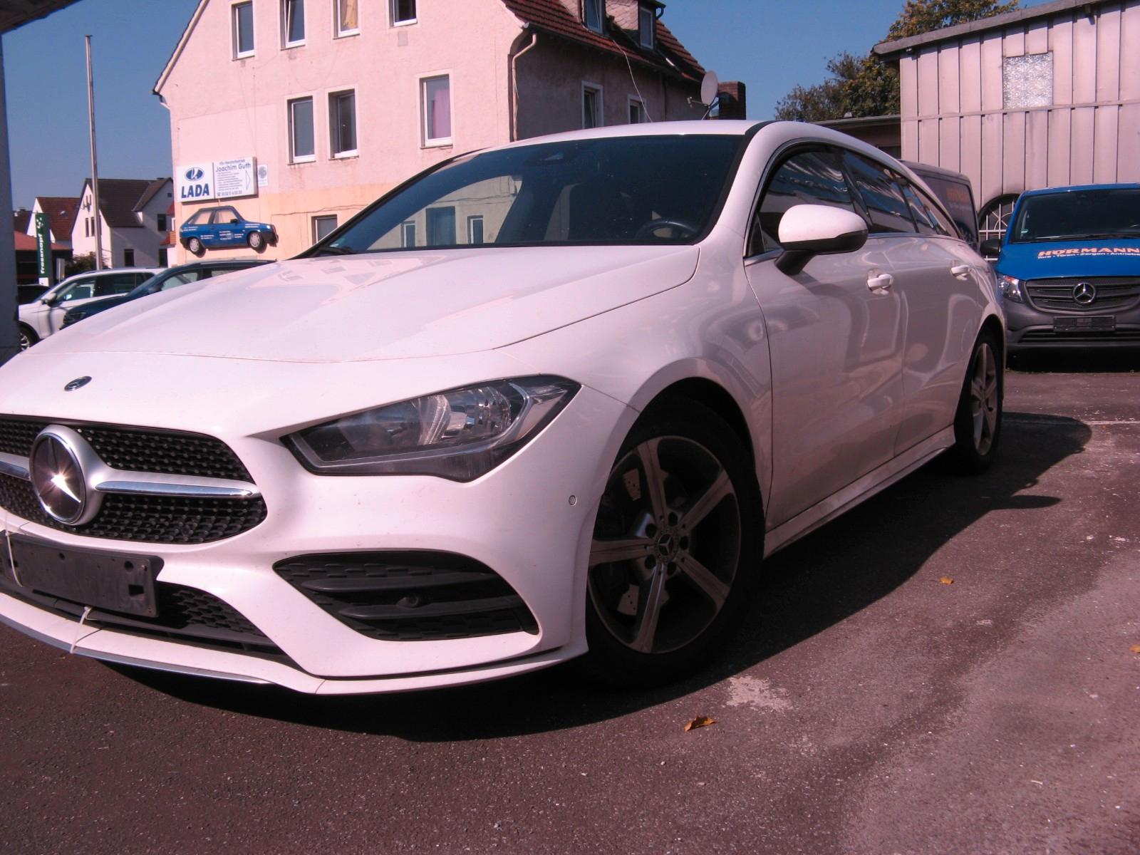Mercedes-Benz CLA 200 d AMG-Line  Shooting Leder