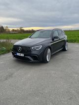 Mercedes-Benz GLC 63 AMG Mercedes-AMG GLC 63 4MATIC+ Autom... - gebrauchte Mercedes-Benz GLC 63 AMG aus dem Jahr 2022