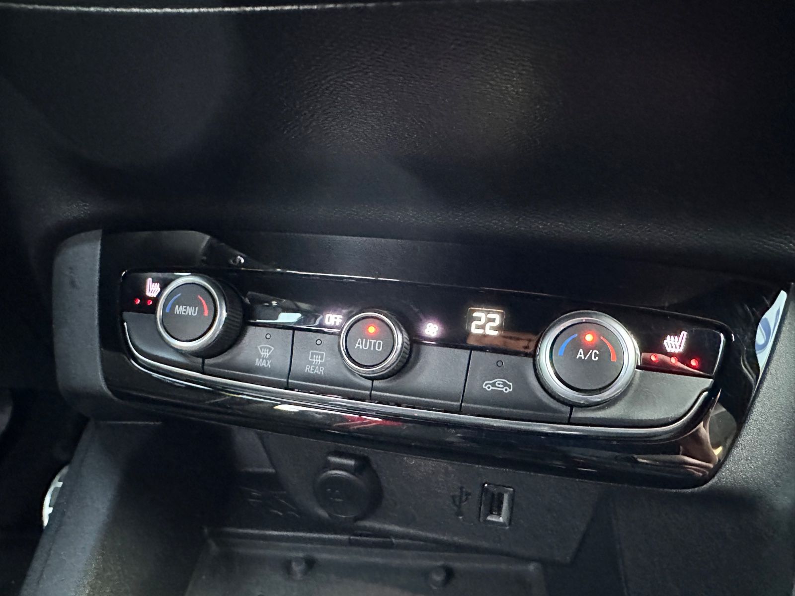 Fahrzeugabbildung Opel Corsa 1.2 Turbo GS Line LED/Kamera/GJR/GRA/SHZG