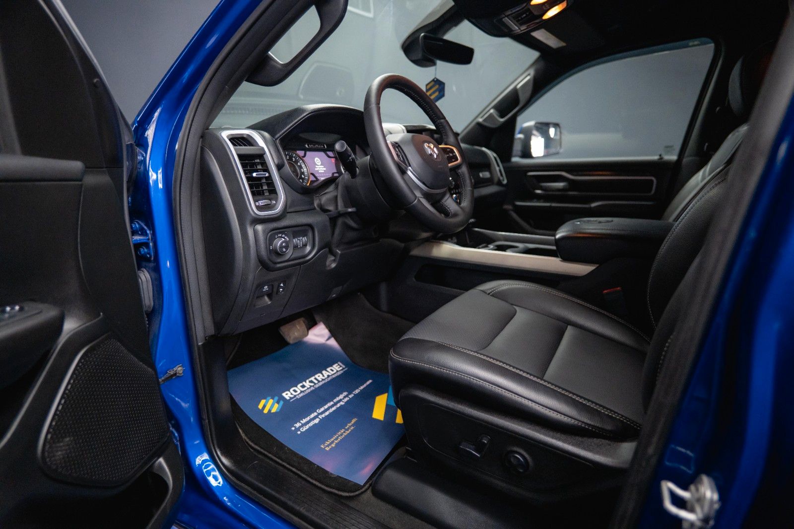 Fahrzeugabbildung Dodge RAM 5.7 V8 HEMI 4x4 OFFROAD Night Limited 19%
