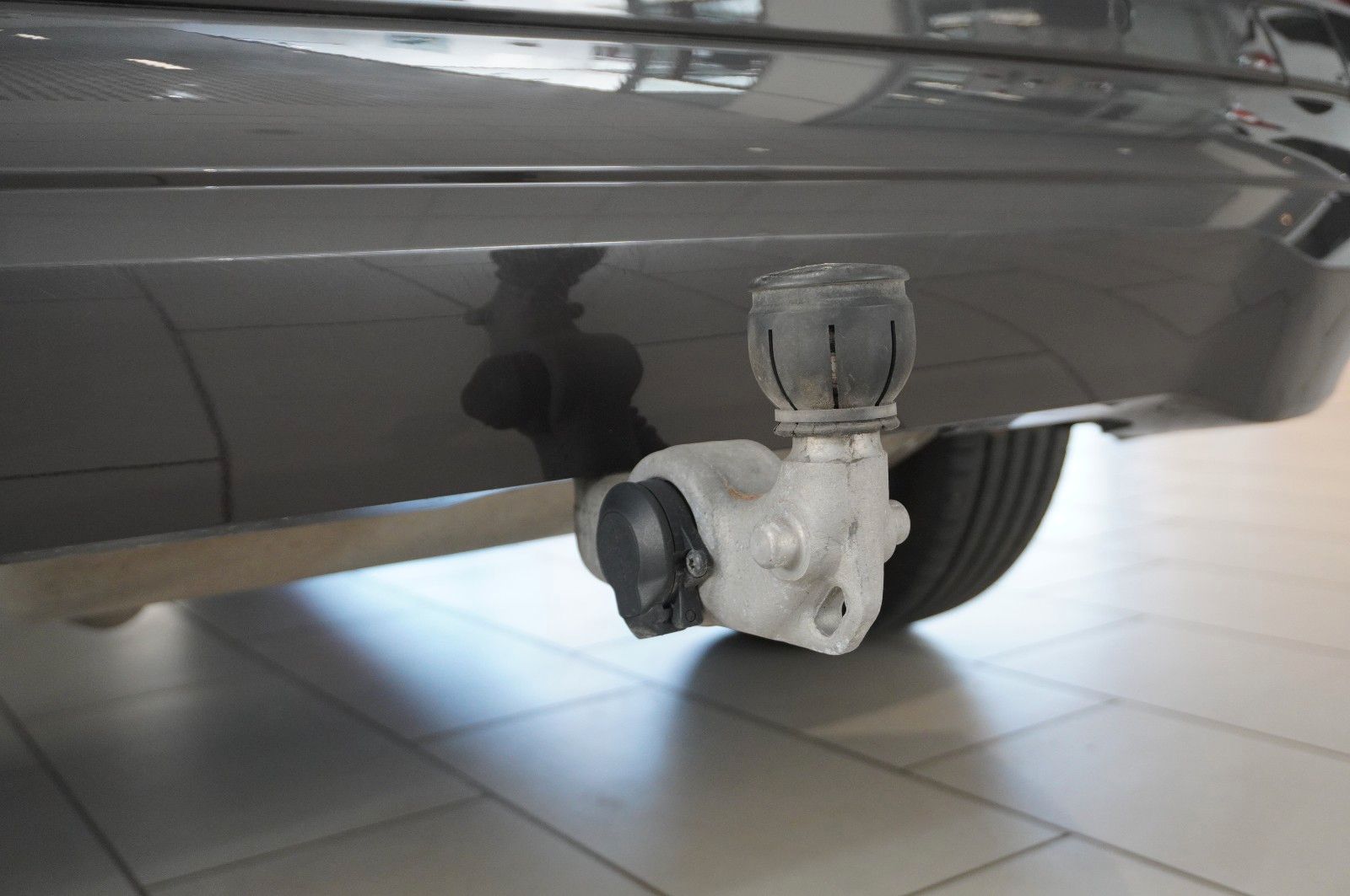 Fahrzeugabbildung Volvo XC 60 MOMENTUM PRO 2WD NAVI/LED/360°/VIRT./AHK