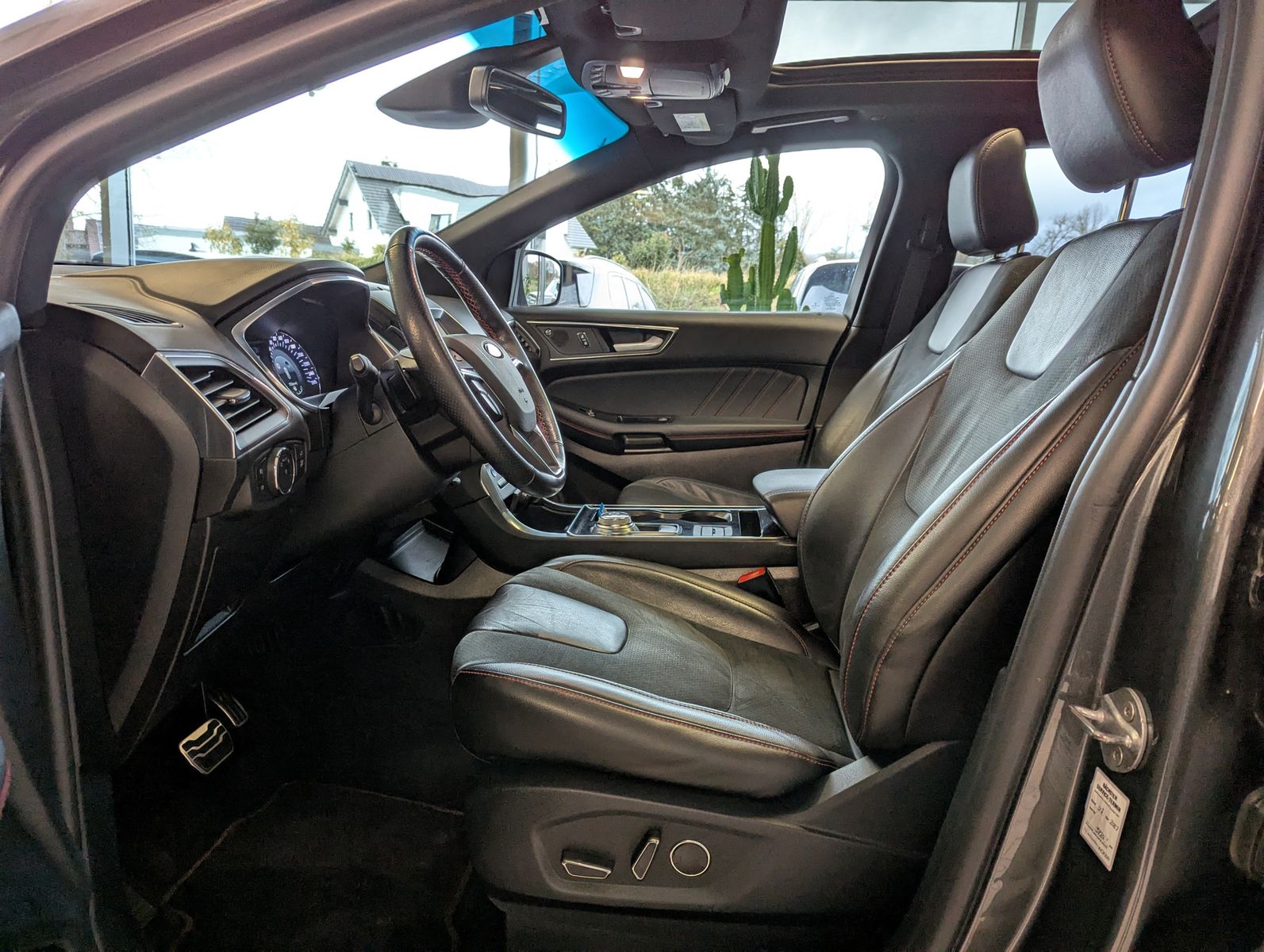 FORD Edge ST-Line 4x4 Pano Standheizung B&O AHK - Image 12