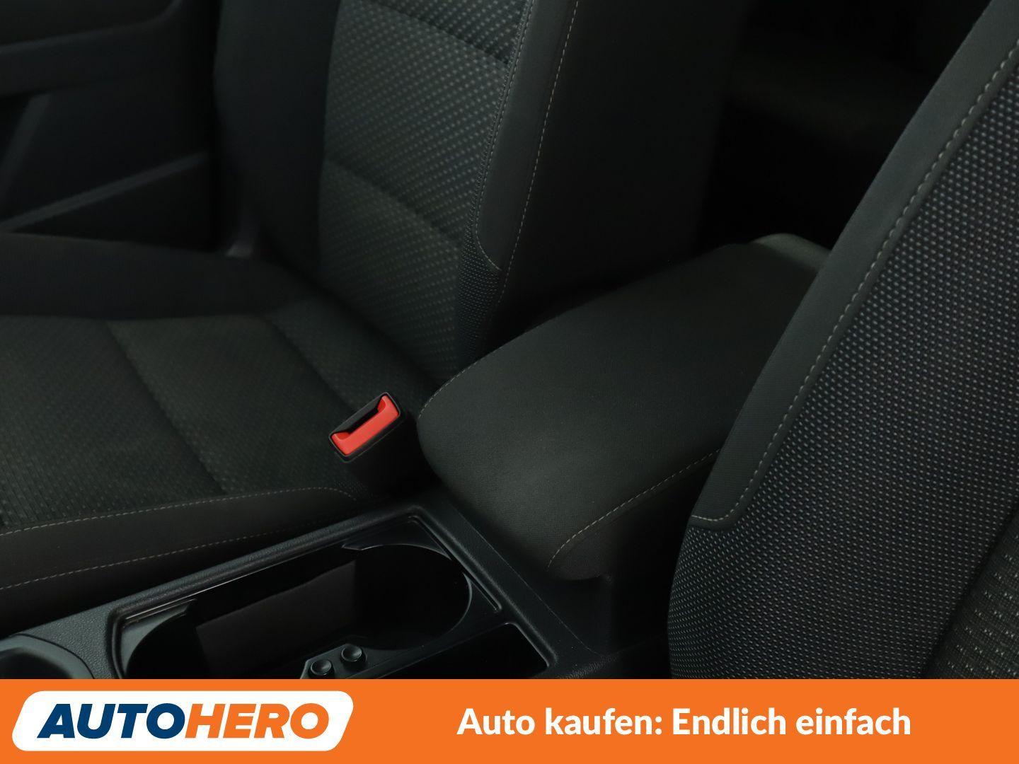 Volkswagen Touran 1.4 TSI Comfortline BlueMotion Tech *NAVI