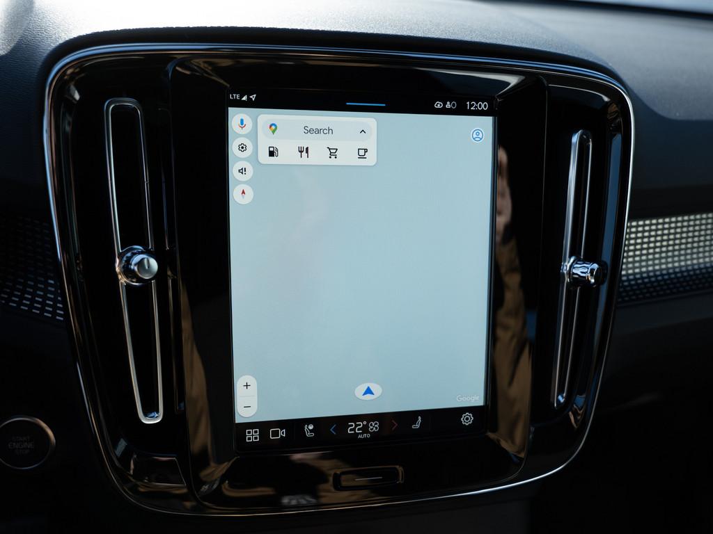 Volvo XC40 B3 Plus Dark SHZ LED NAVI MEMORY H/K 360°
