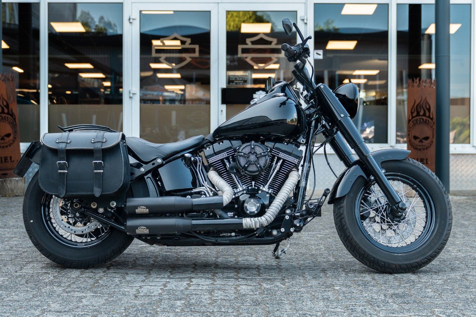 Fahrzeugabbildung Harley-Davidson FLSS SOFTAIL SLIM S 110 cui - Jekill & Hyde
