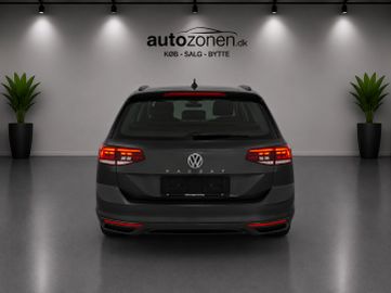 Volkswagen Passat Variant - 8