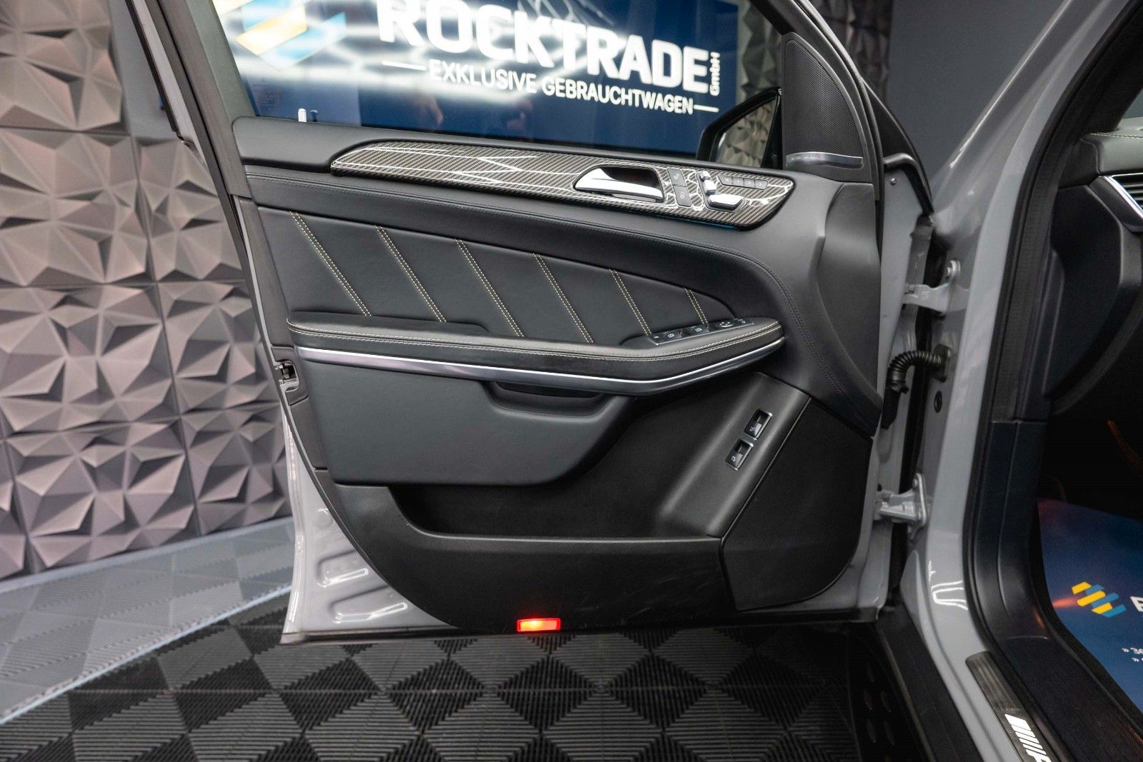 Fahrzeugabbildung Mercedes-Benz GLS 63 AMG 4Matic Night-Paket *ACC*Pano*Garantie
