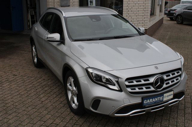 Mercedes-Benz GLA 200 Urban*LED*18Zoll*Navi*el.Heckkl.*