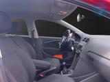 Volkswagen Polo V Sound LED SHZ PDC Freisprech Scheckheft - Volkswagen Polo SOUND mit Benzin-Antrieb