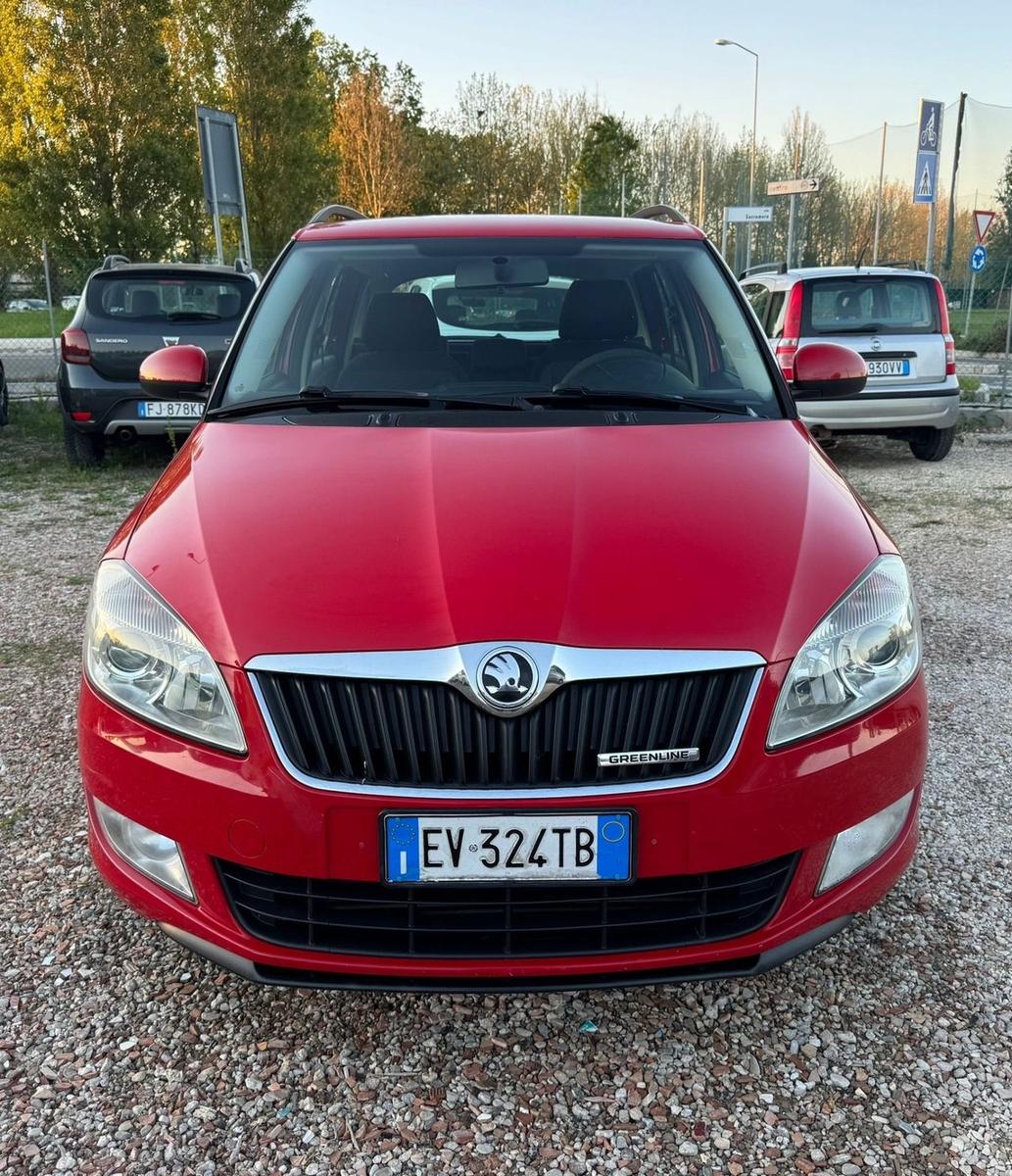 Skoda Fabia 2014 — rear view