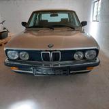 BMW Bmw E28 520i 6 Zylinder  wenig Kilometer - BMW 520: 520i E28