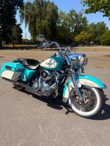 Harley-Davidson Road King Classic FLHRC Sonderlackierung   - Harley-Davidson Motorräder in Hagen