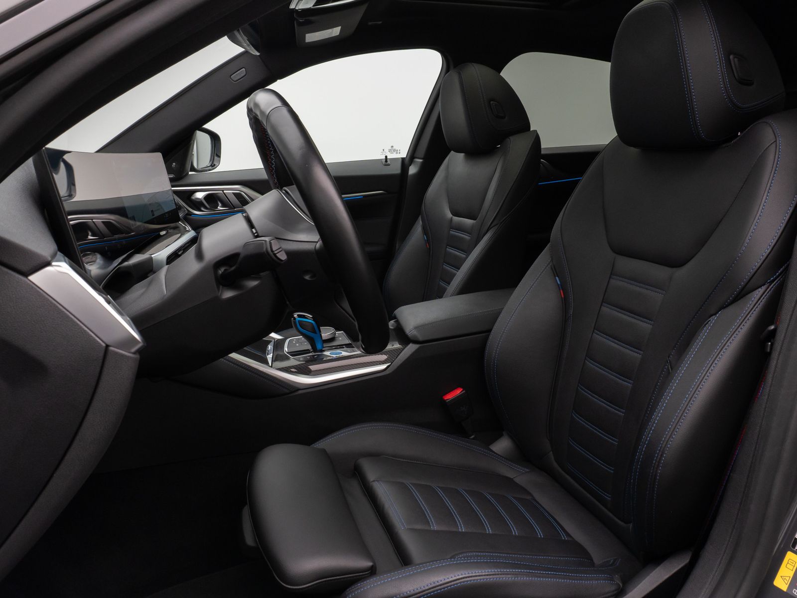 Fahrzeugabbildung BMW i4 M50 Gran Coupé Laser 360°DAB H/K Komfort 19"