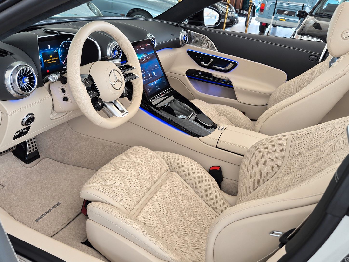 Fahrzeugabbildung Mercedes-Benz SL 55 AMG/Designo Lack+Manufaktur Interieur