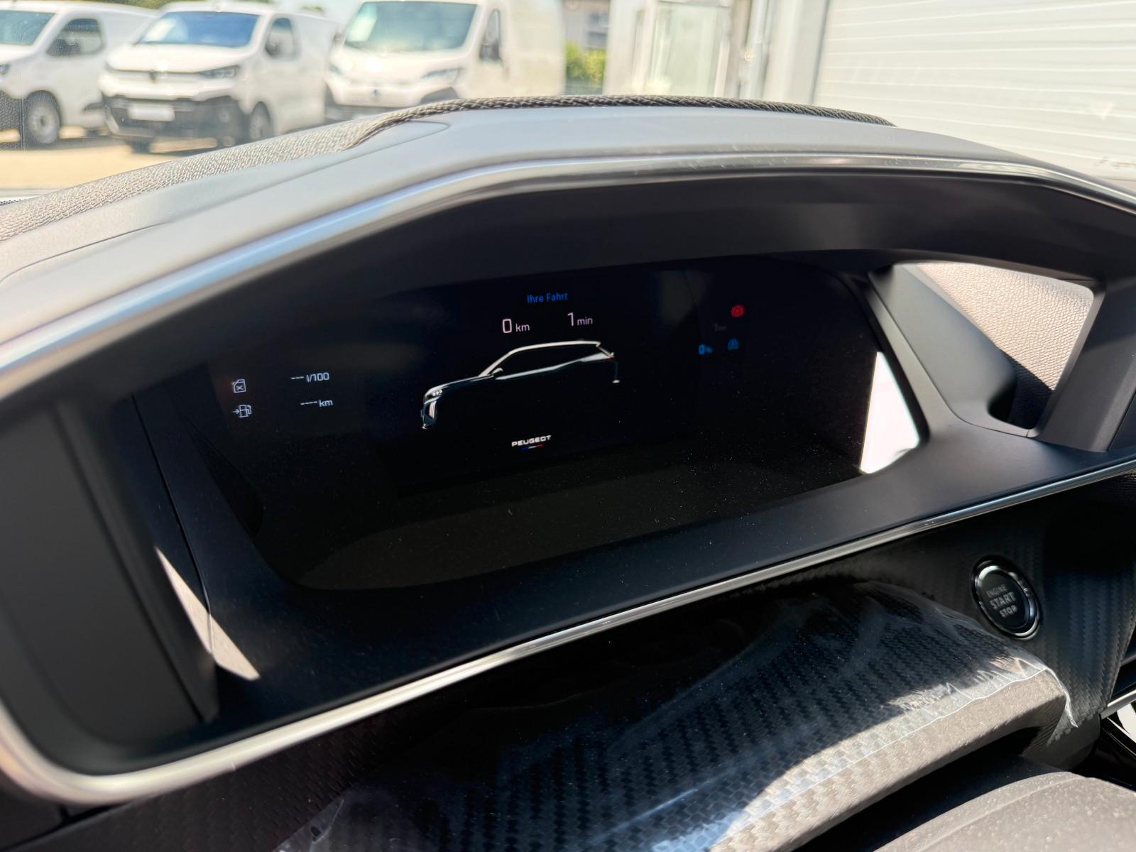 Peugeot 2008 Hybrid 145 GT