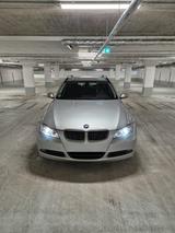BMW 330i e91 N52B30 - BMW 330 aus 2005: 330i