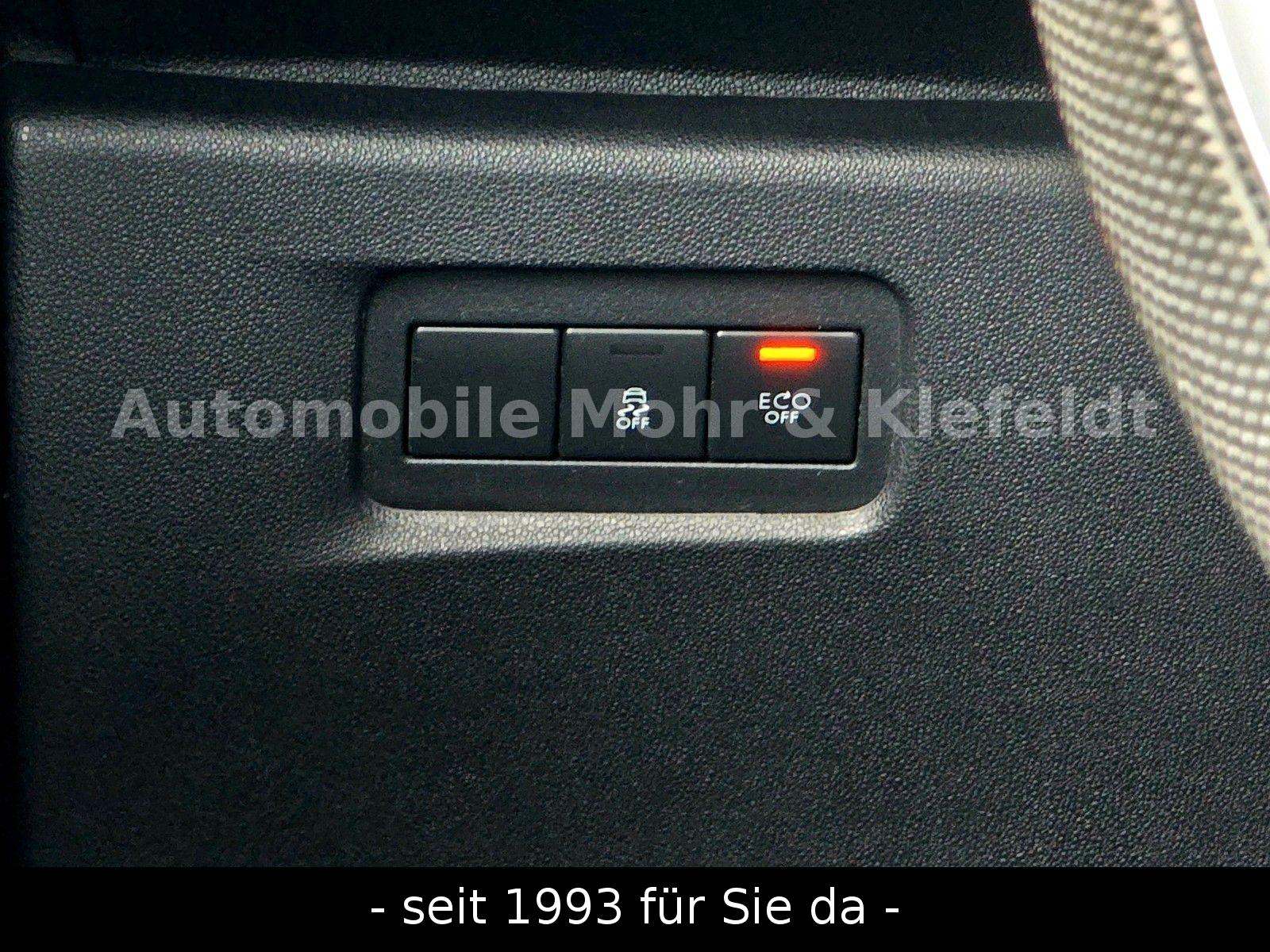 Citroën C3 Exclusive*1VB*DAB*NAVI*BLUETOOTH*CAM*PDC*