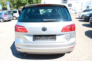 Volkswagen Golf - 6