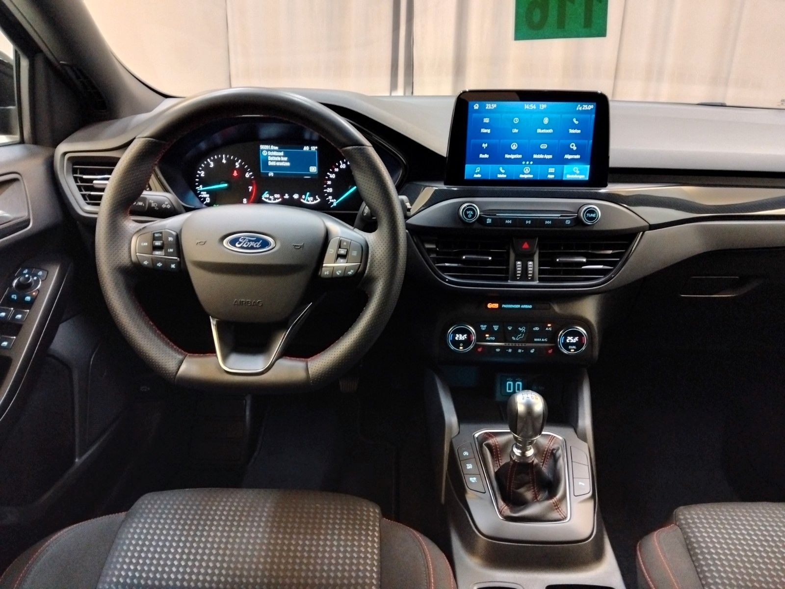 Ford Focus (06/2026, Benzin)