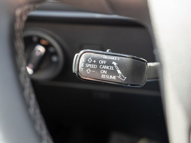 Ateca 2.0 TDI Style DSG PDC SITZHEIZUNG NAVI LED