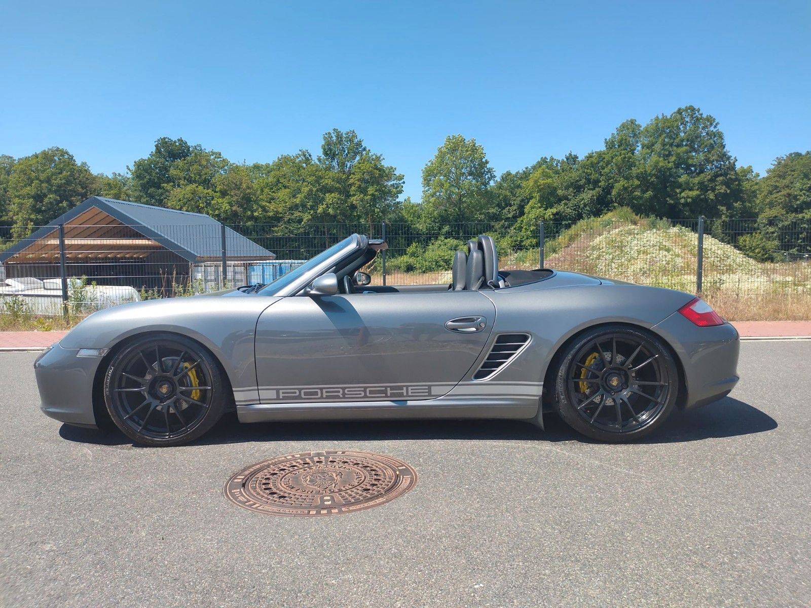 Fahrzeugabbildung Porsche Boxster ! AIR LIFT ! KLAPPENAUSPUFF ! TOP !