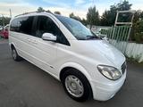 Mercedes-Benz Viano 2.2 CDI  6 Sitze mit Tisch und Klima - Mercedes-Benz Viano: Tisch
