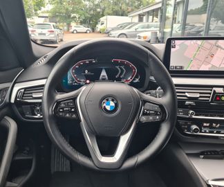 BMW 520 - 12